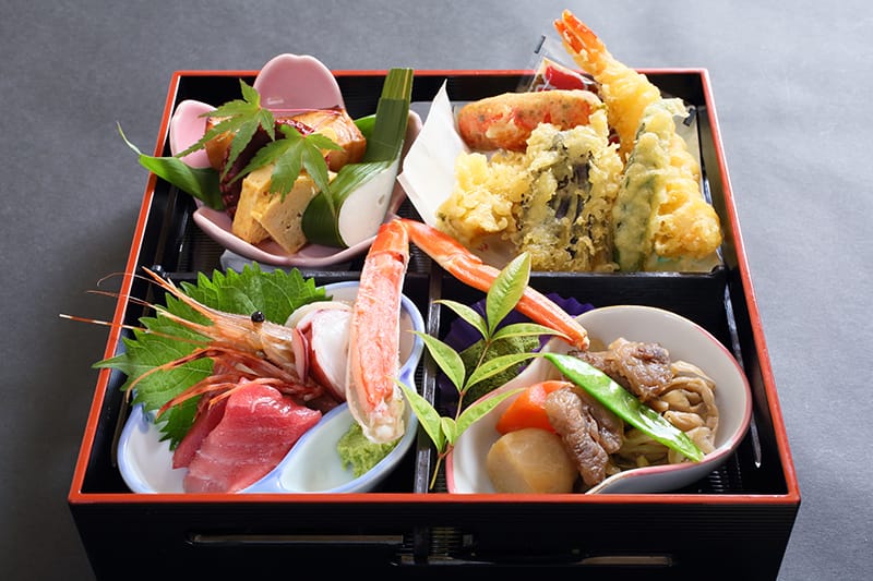 松花堂弁当 2,000円（税抜）